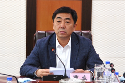 曹武在总结讲话中指出,本次民主生活会大家对照主题,对照"6个方面基本